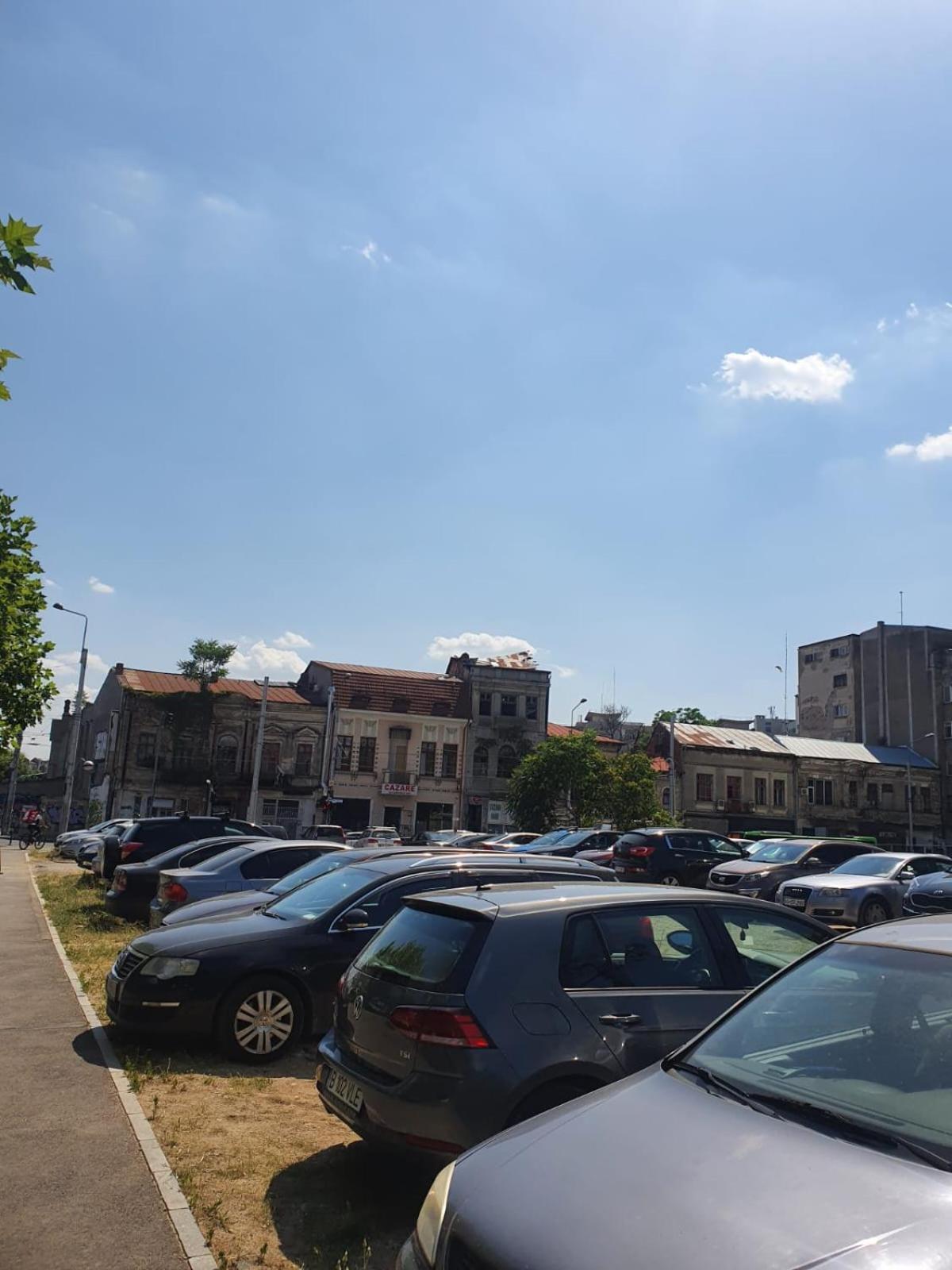 Cazare - Accommodation Bucarest Extérieur photo